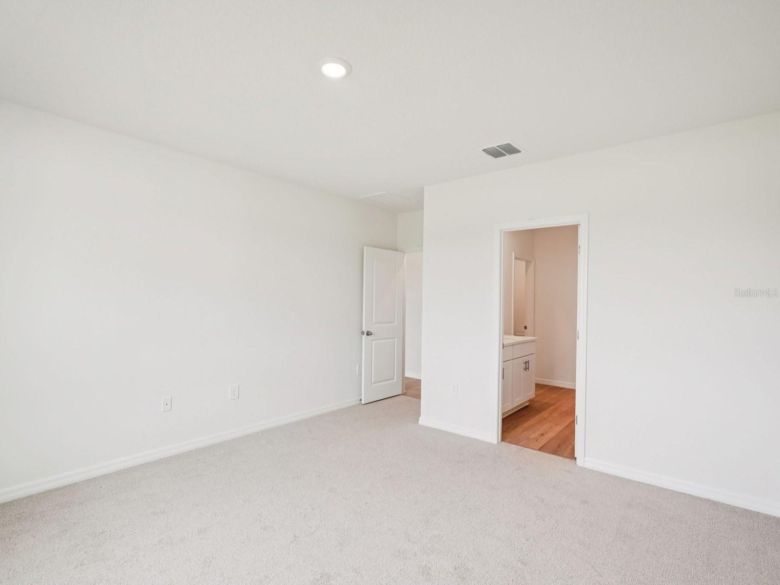 Image 22 of 31 For 236 Lazy Shore Drive