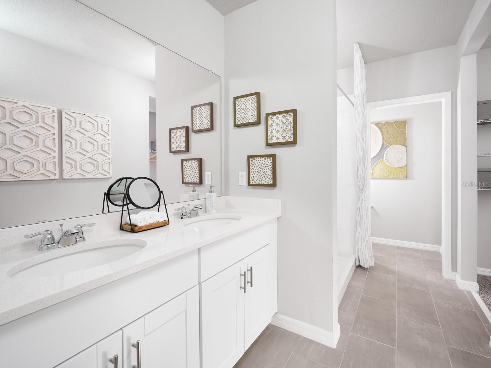 Image 2 of 7 For 301 Lazy Shore Drive