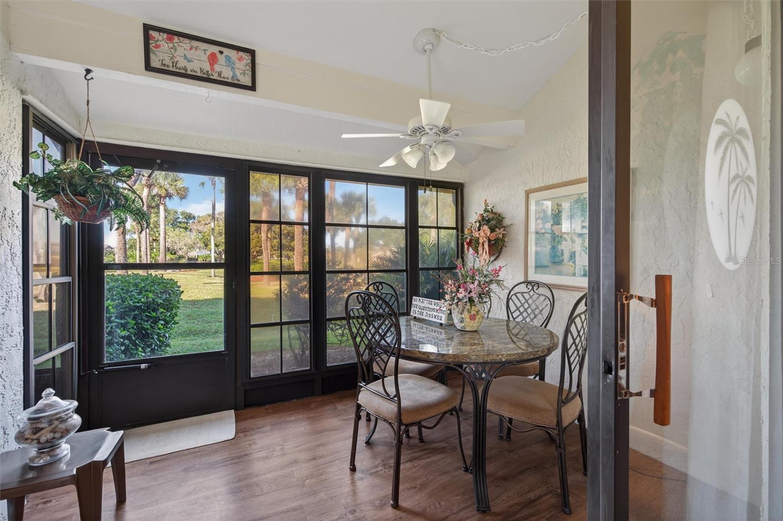 Image 31 of 56 For 2921 Clubview Drive 5l6