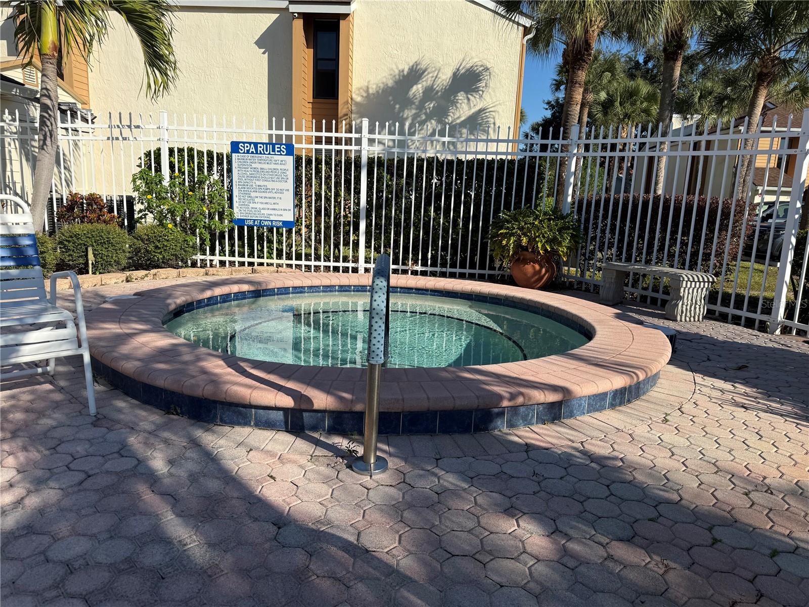 Image 42 of 56 For 2921 Clubview Drive 5l6