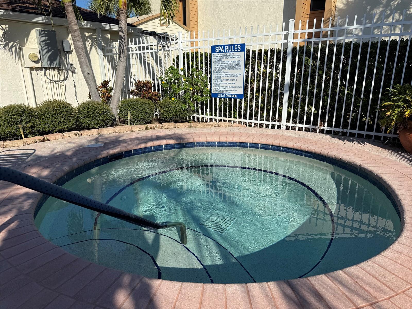 Image 43 of 56 For 2921 Clubview Drive 5l6