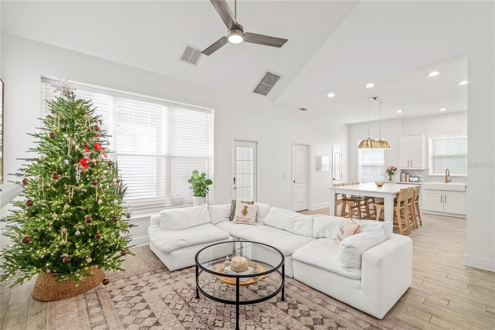 Image 12 of 34 For 2048 Hartz Alley