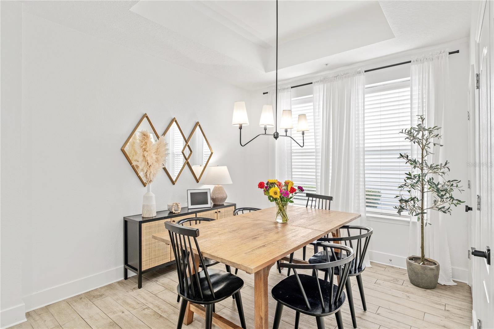 Image 13 of 34 For 2048 Hartz Alley