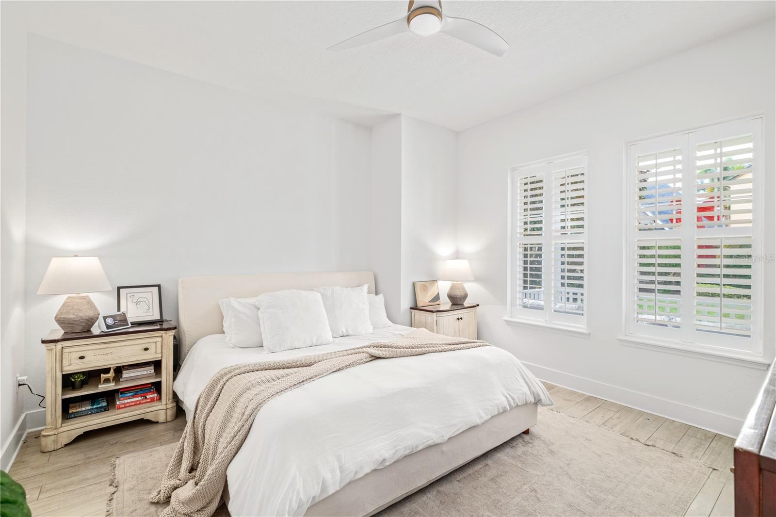 Image 15 of 34 For 2048 Hartz Alley