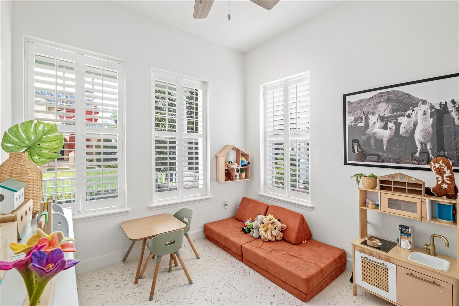 Image 20 of 34 For 2048 Hartz Alley