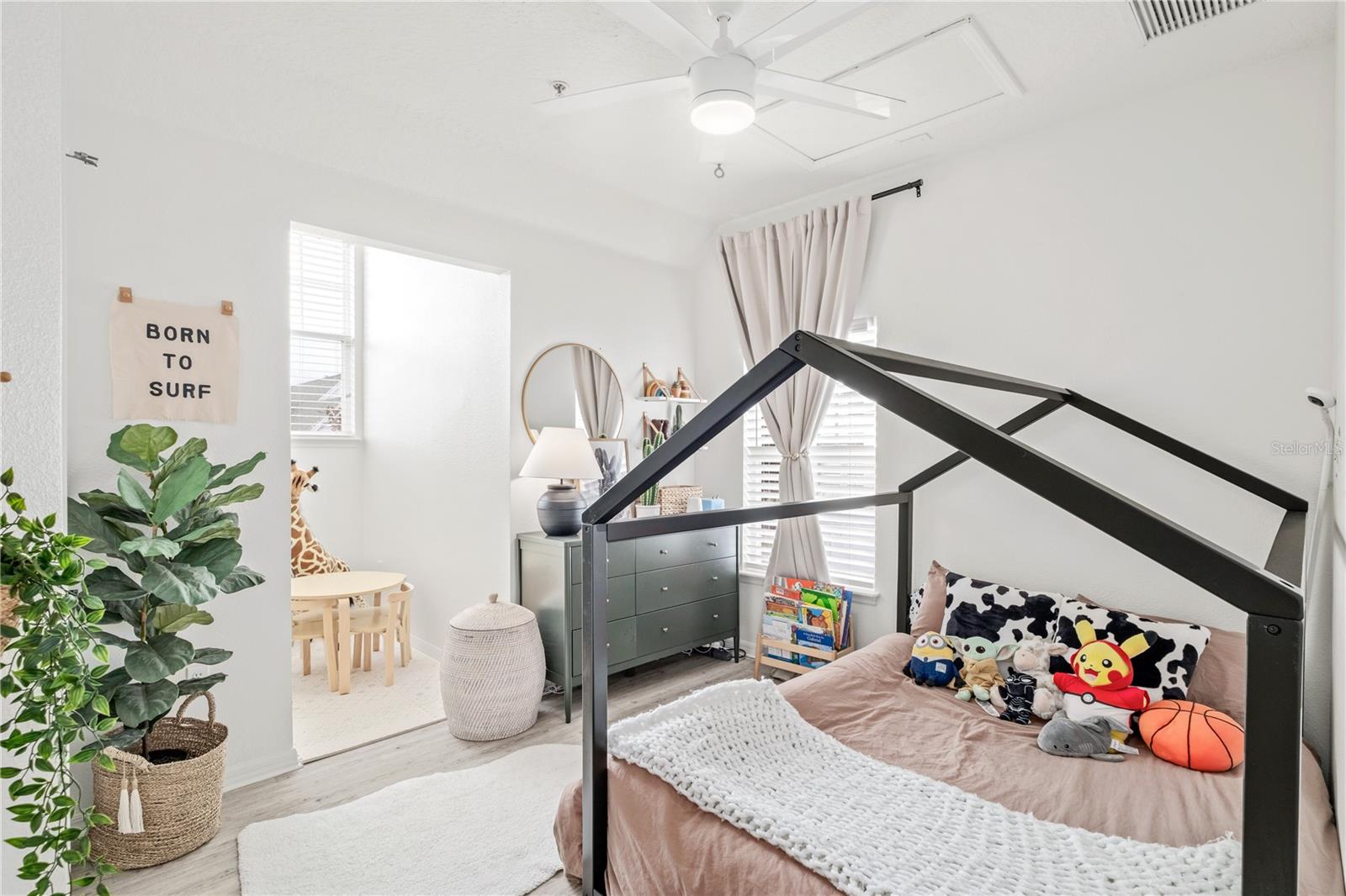 Image 24 of 34 For 2048 Hartz Alley