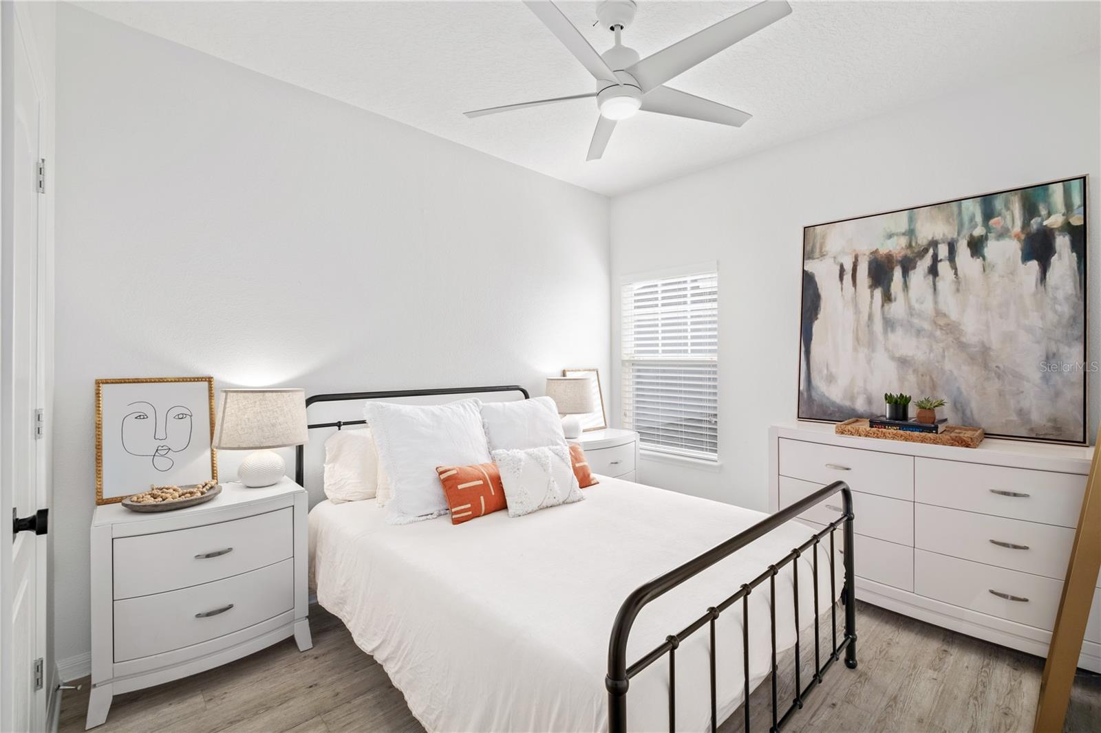 Image 26 of 34 For 2048 Hartz Alley