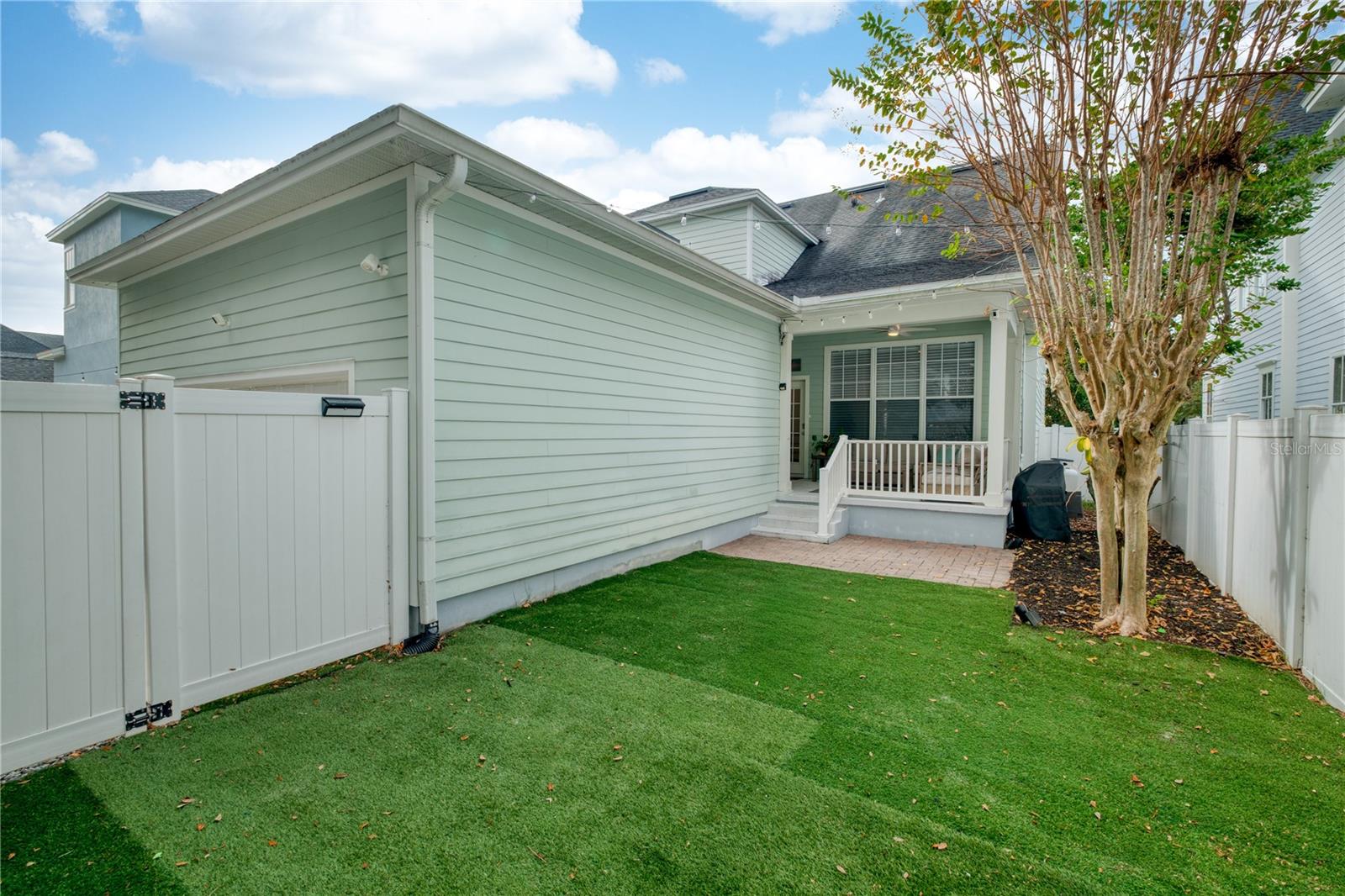 Image 32 of 34 For 2048 Hartz Alley