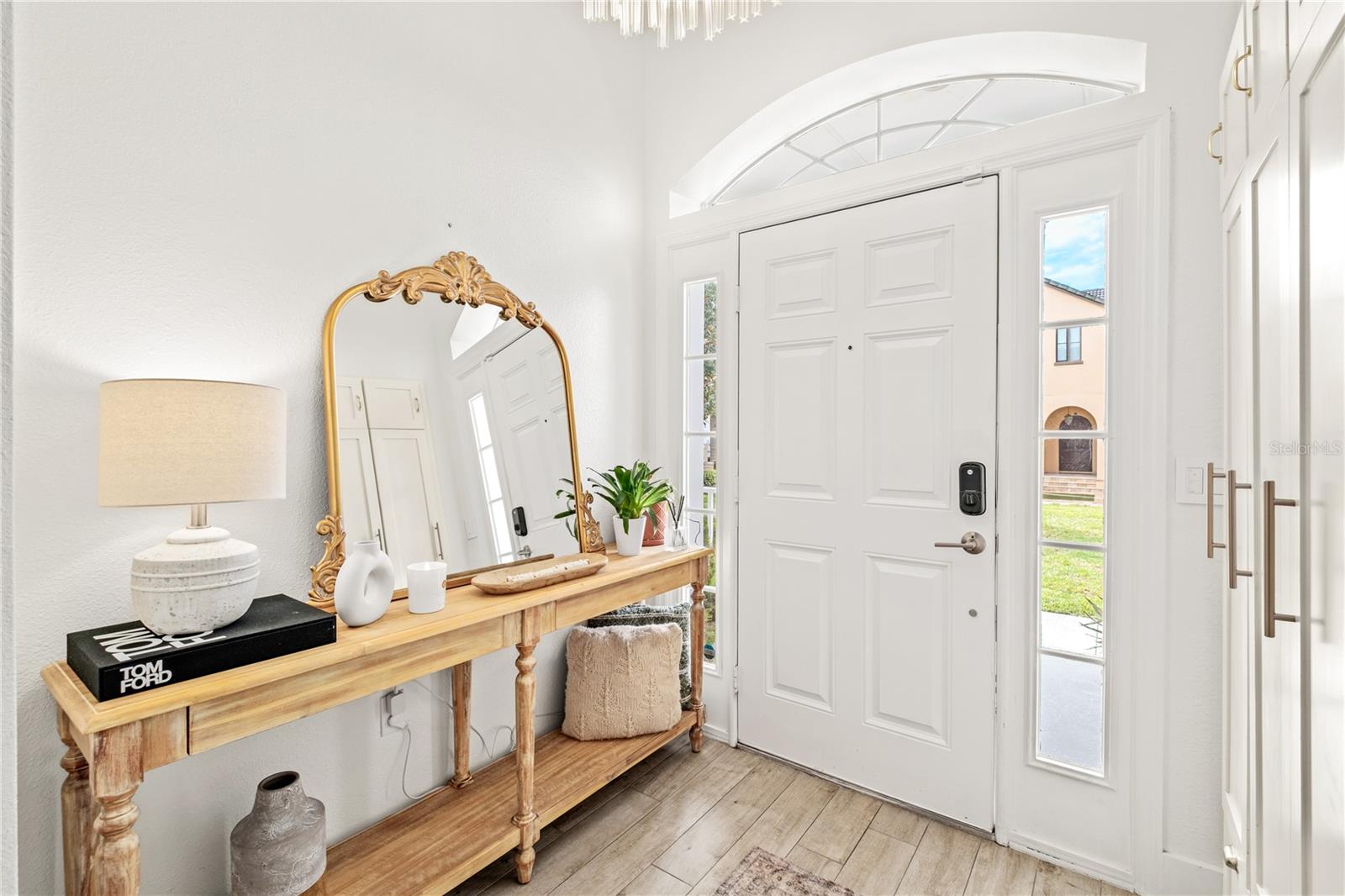 Image 4 of 34 For 2048 Hartz Alley