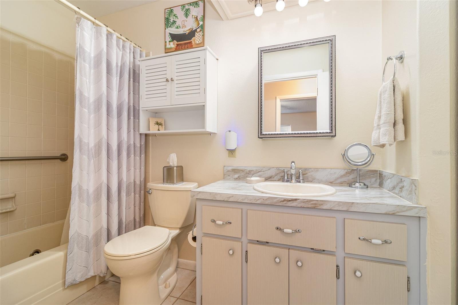 Image 21 of 30 For 506 Galloway Court