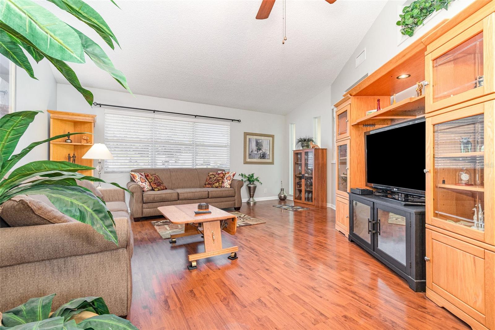 Image 7 of 30 For 506 Galloway Court