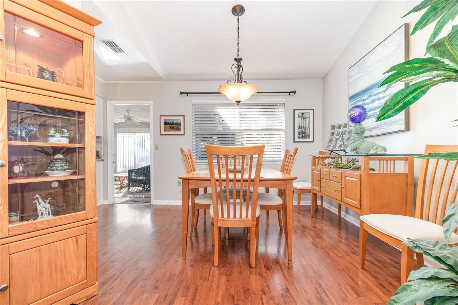 Image 9 of 30 For 506 Galloway Court