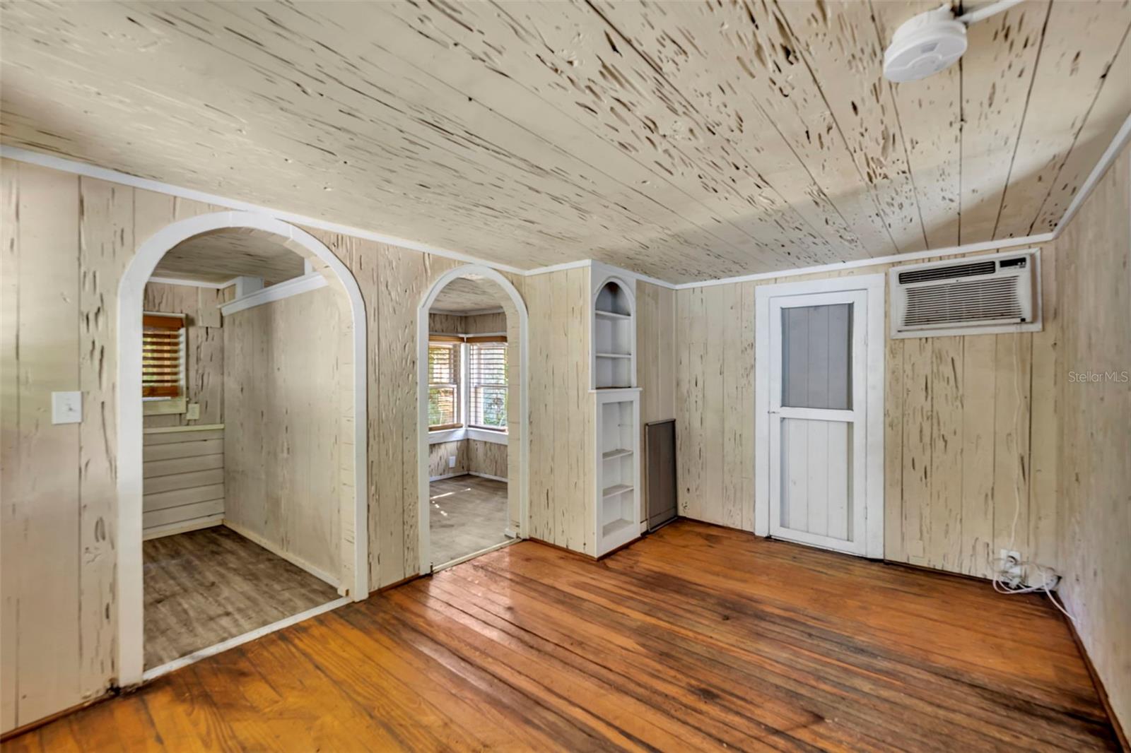 Image 41 of 43 For 13377 Indian River Dr