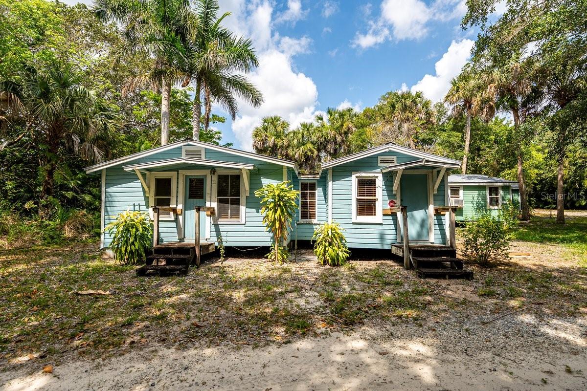 Image 9 of 43 For 13377 Indian River Dr