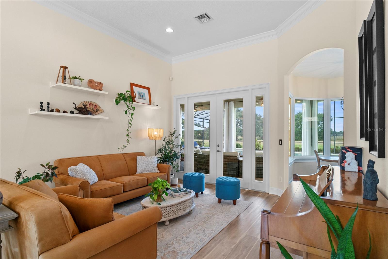 Image 19 of 56 For 19807 Eagle Run