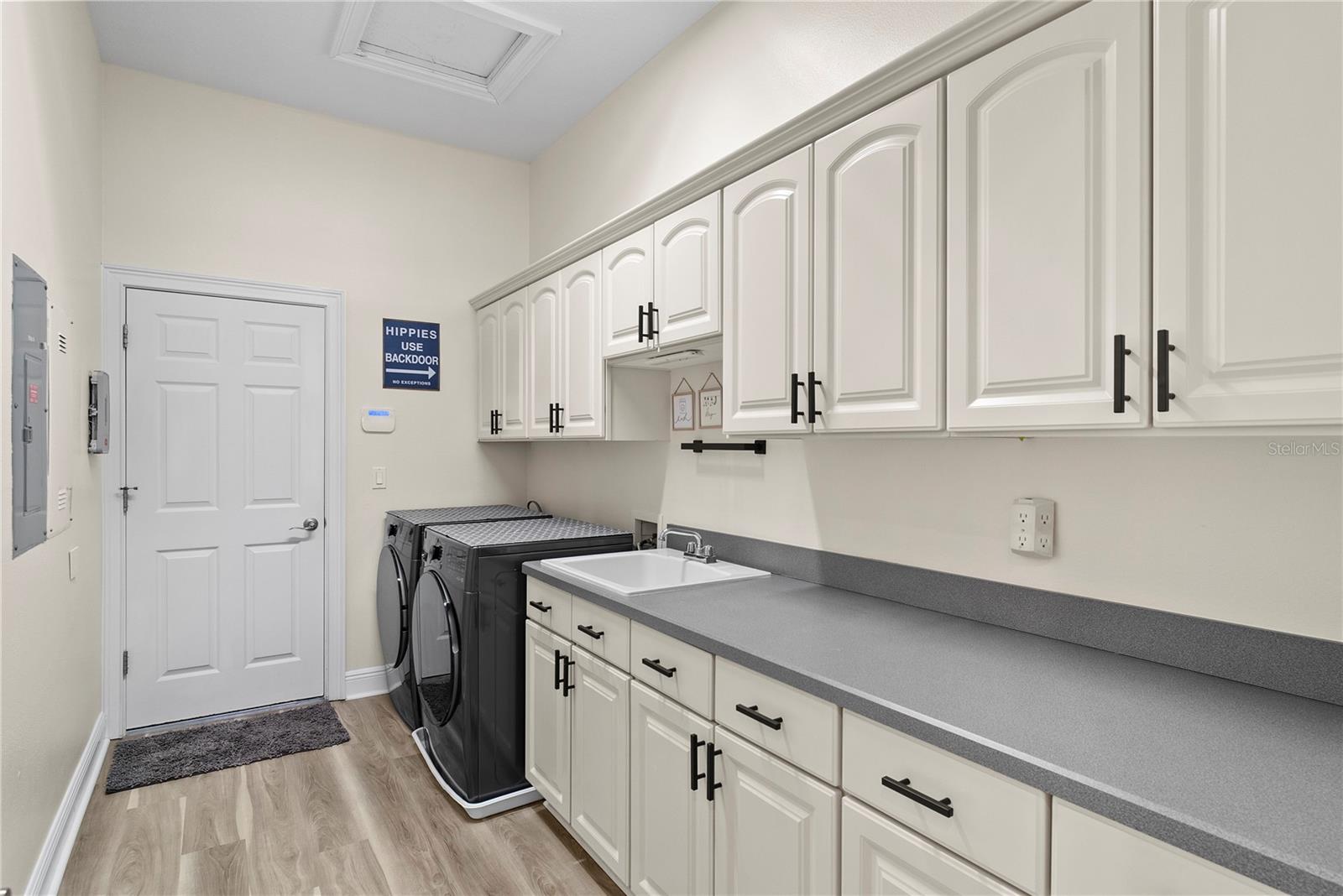 Image 40 of 56 For 19807 Eagle Run