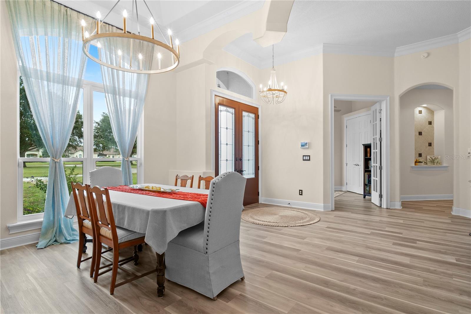 Image 7 of 56 For 19807 Eagle Run