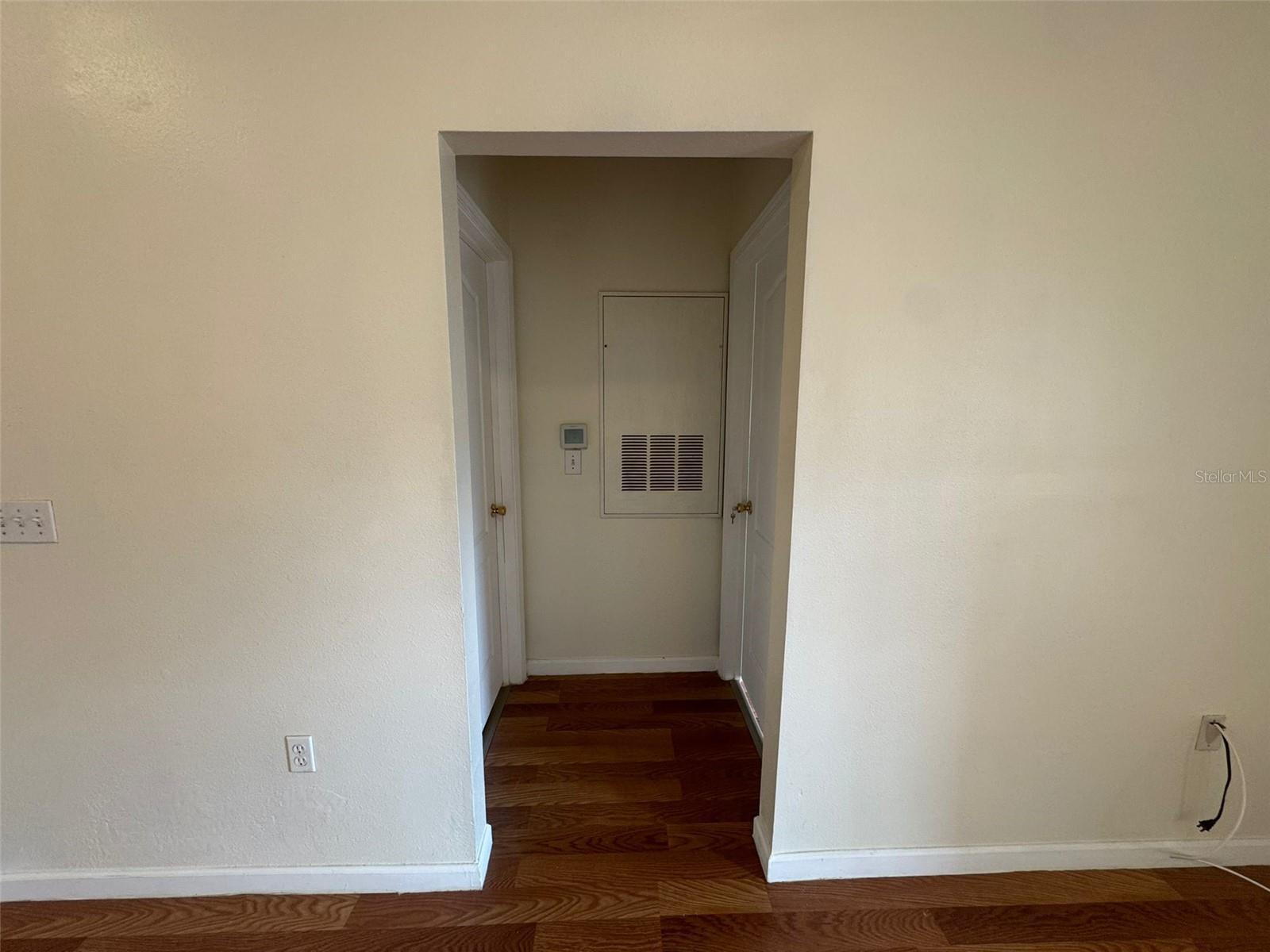 Image 10 of 28 For 10412 Villa View Circle 10412