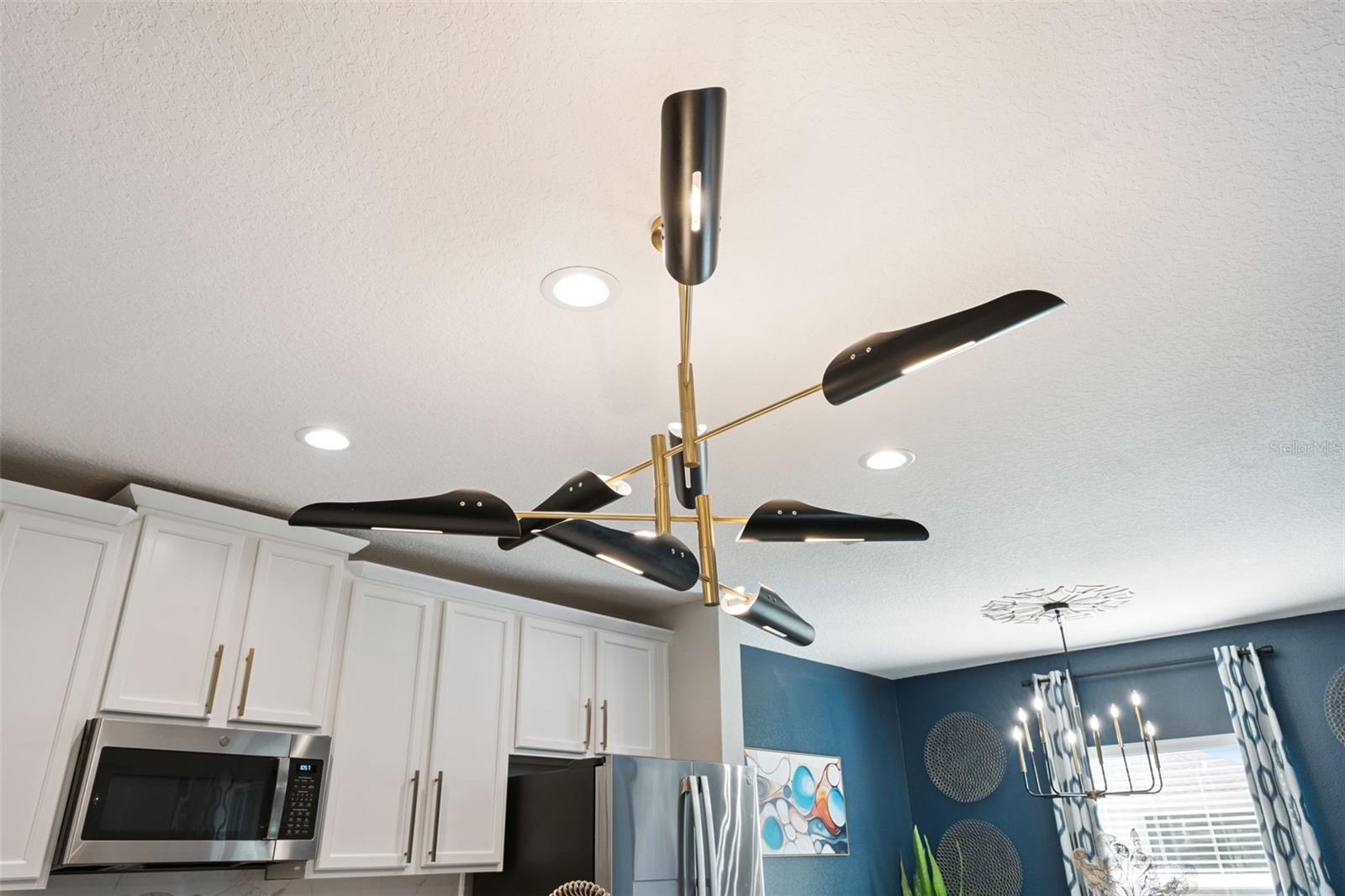 Image 19 of 52 For 325 Guadlupe Street