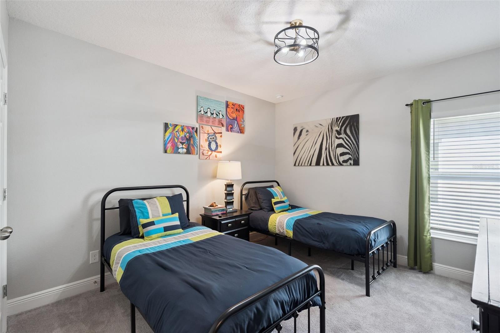 Image 35 of 52 For 325 Guadlupe Street