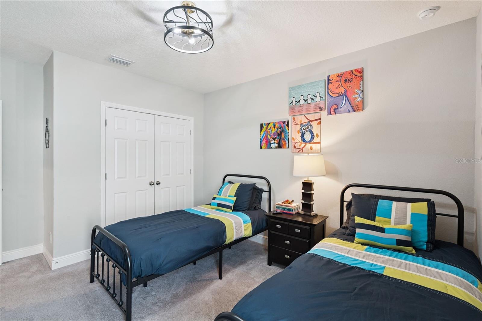 Image 36 of 52 For 325 Guadlupe Street