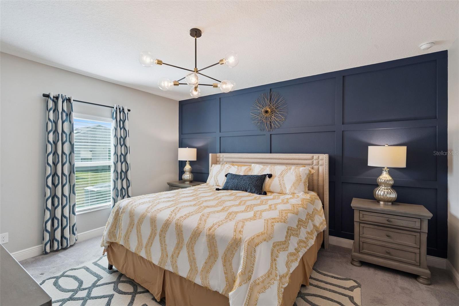 Image 4 of 52 For 325 Guadlupe Street