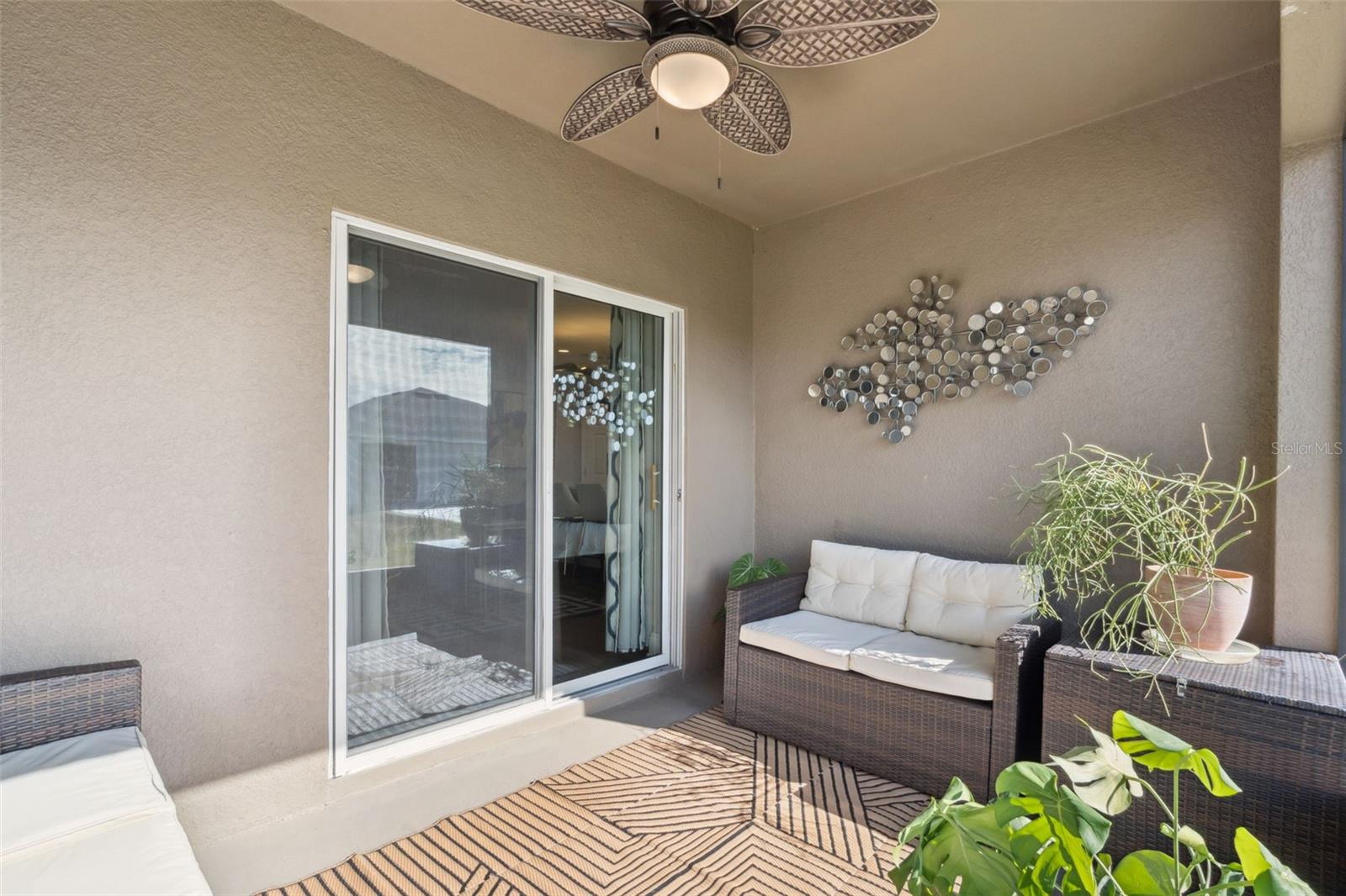 Image 5 of 52 For 325 Guadlupe Street