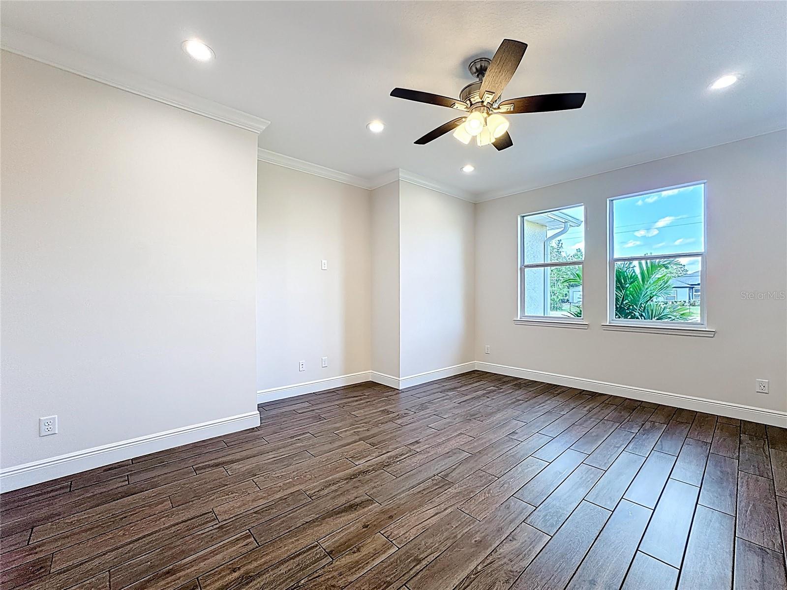 Image 13 of 55 For 18708 Reynolds Parkway