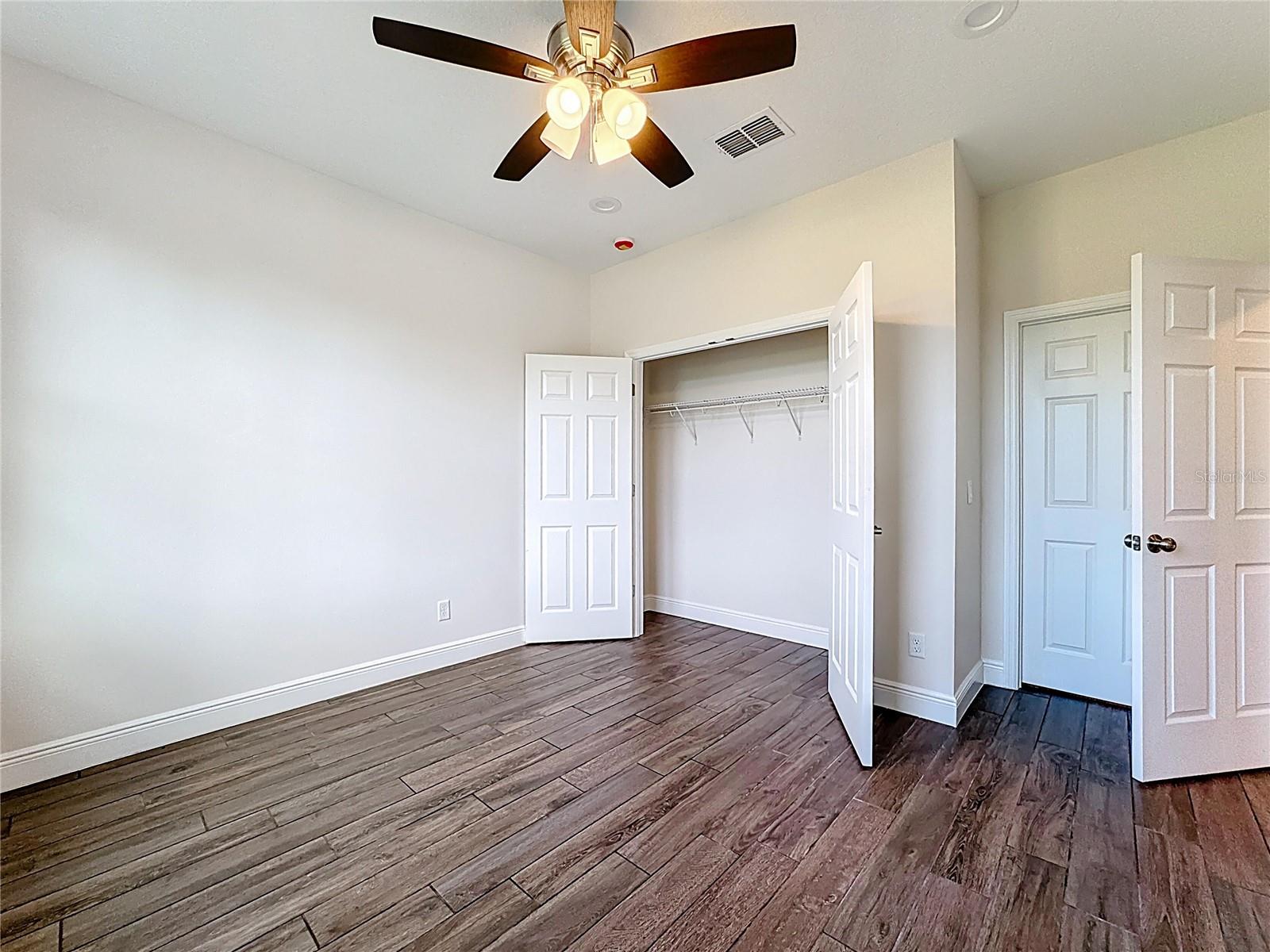 Image 26 of 55 For 18708 Reynolds Parkway