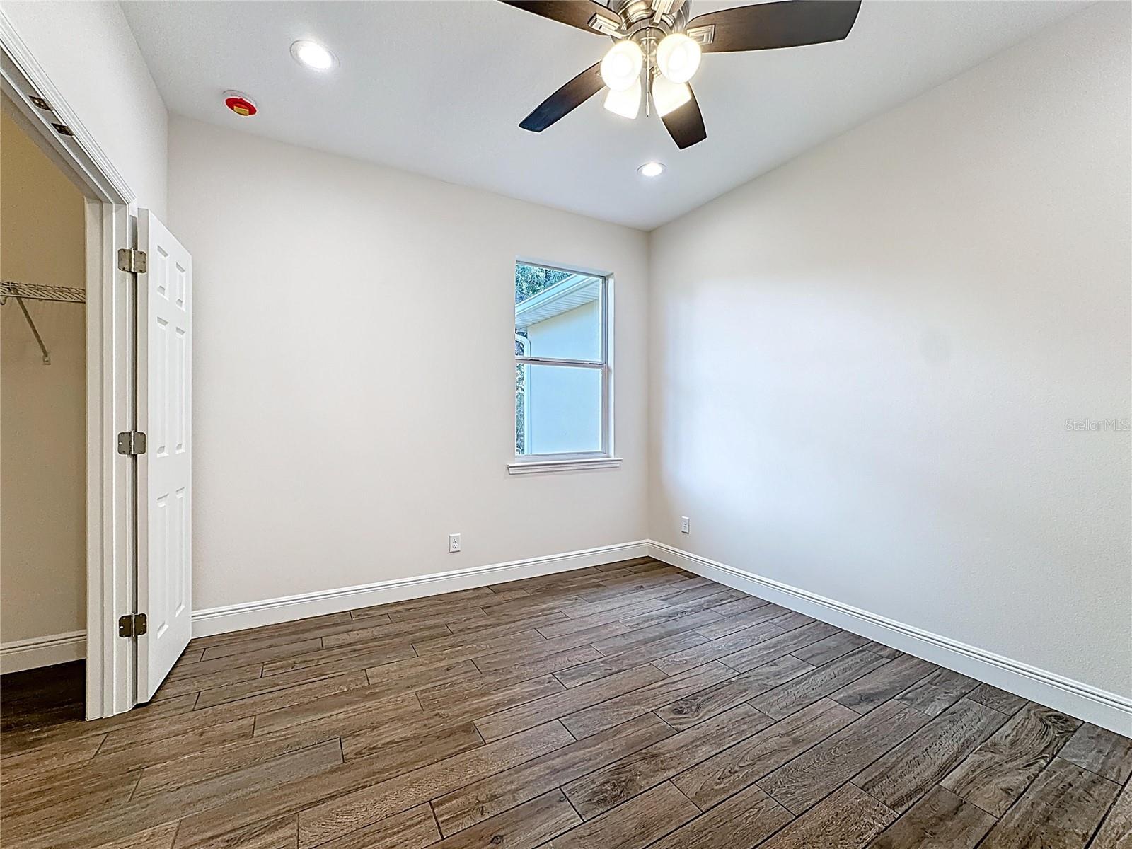 Image 35 of 55 For 18708 Reynolds Parkway