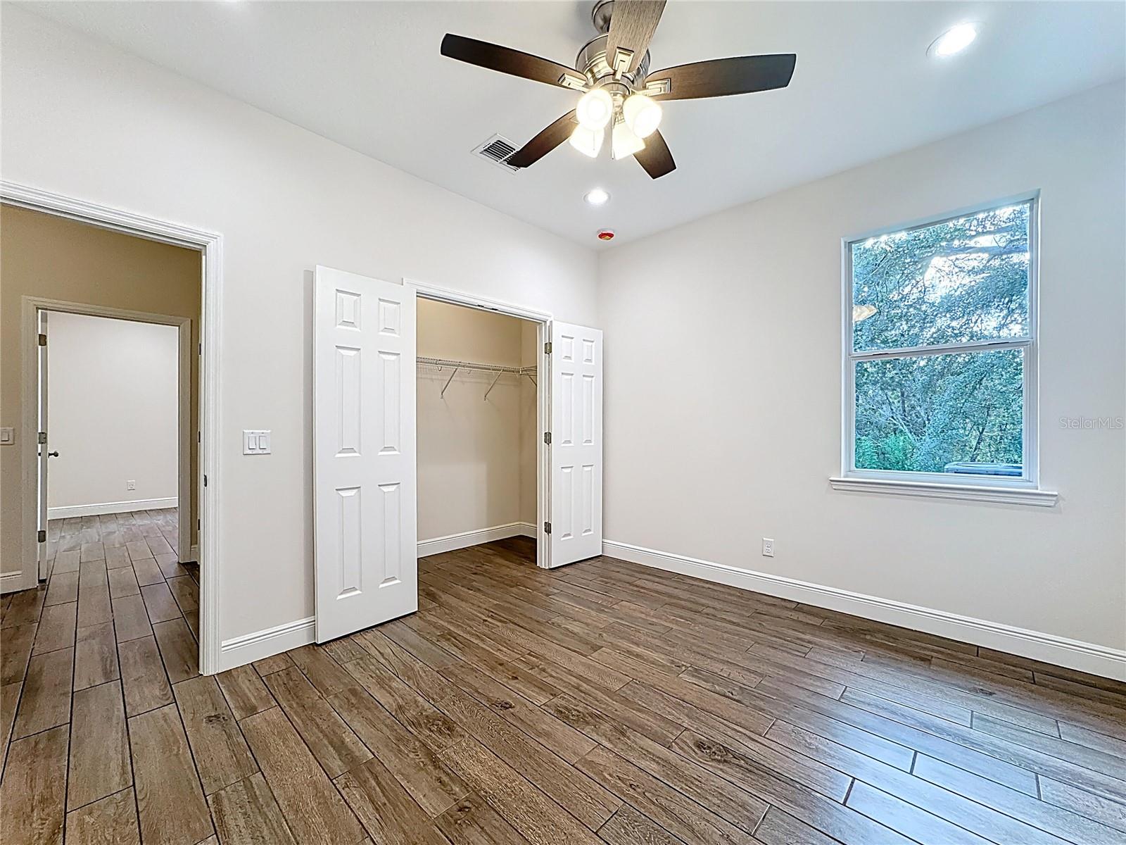 Image 36 of 55 For 18708 Reynolds Parkway