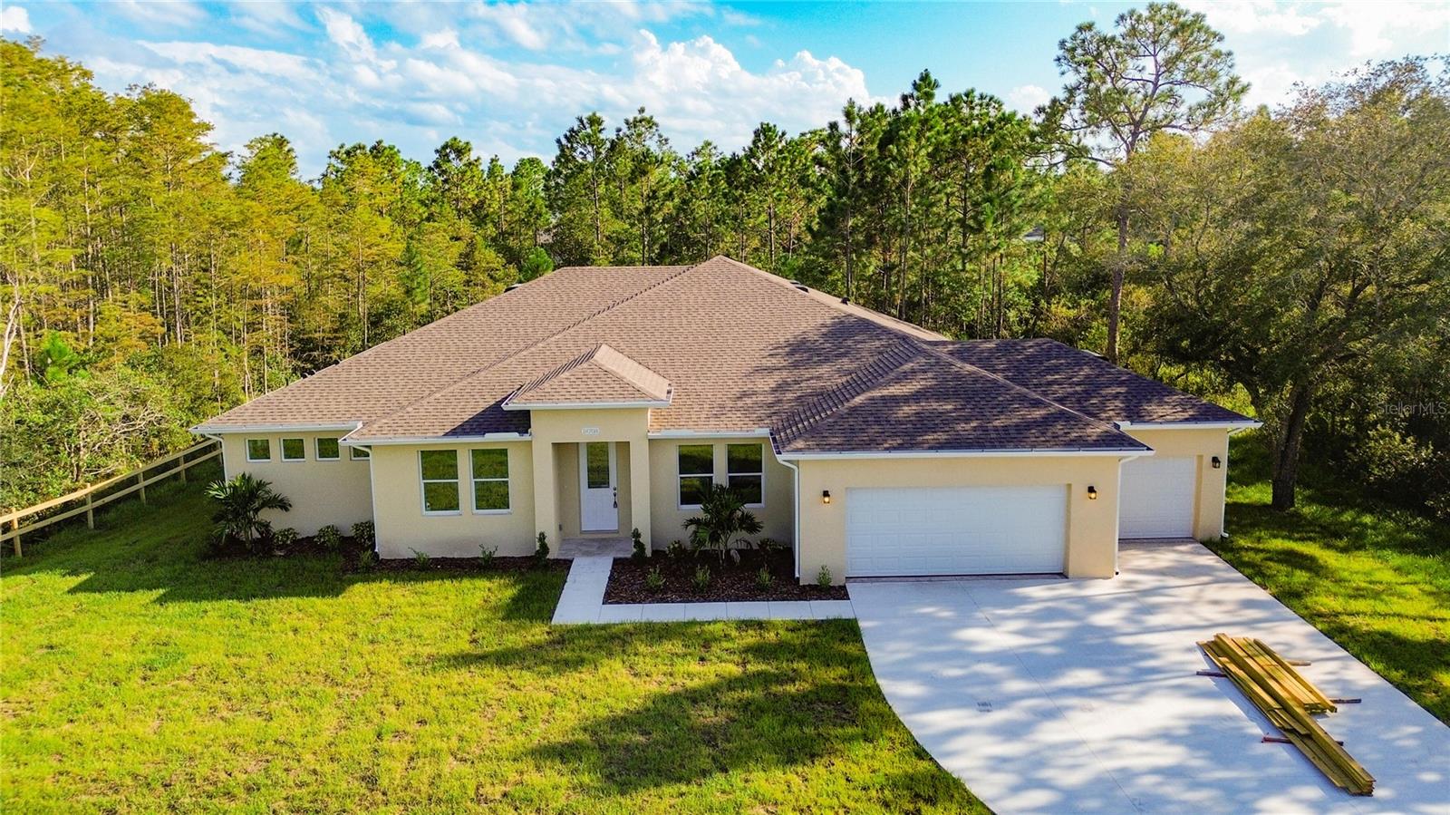 Image 38 of 55 For 18708 Reynolds Parkway