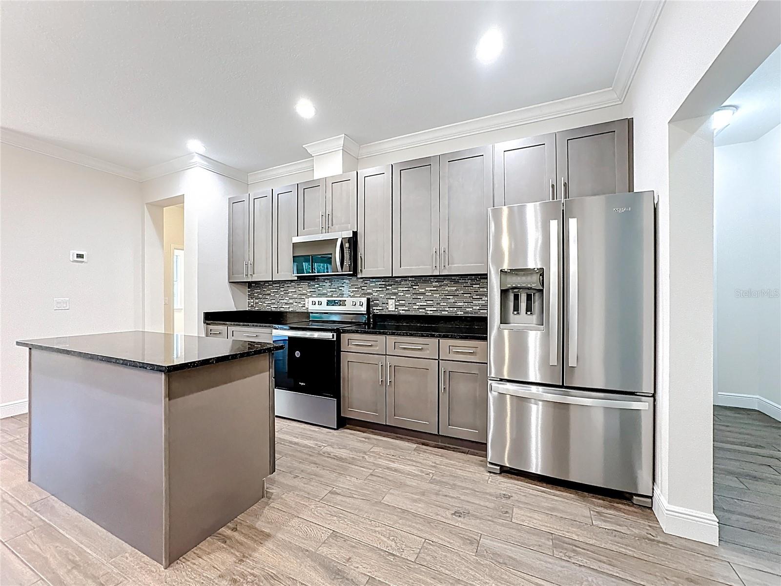 Image 5 of 55 For 18708 Reynolds Parkway