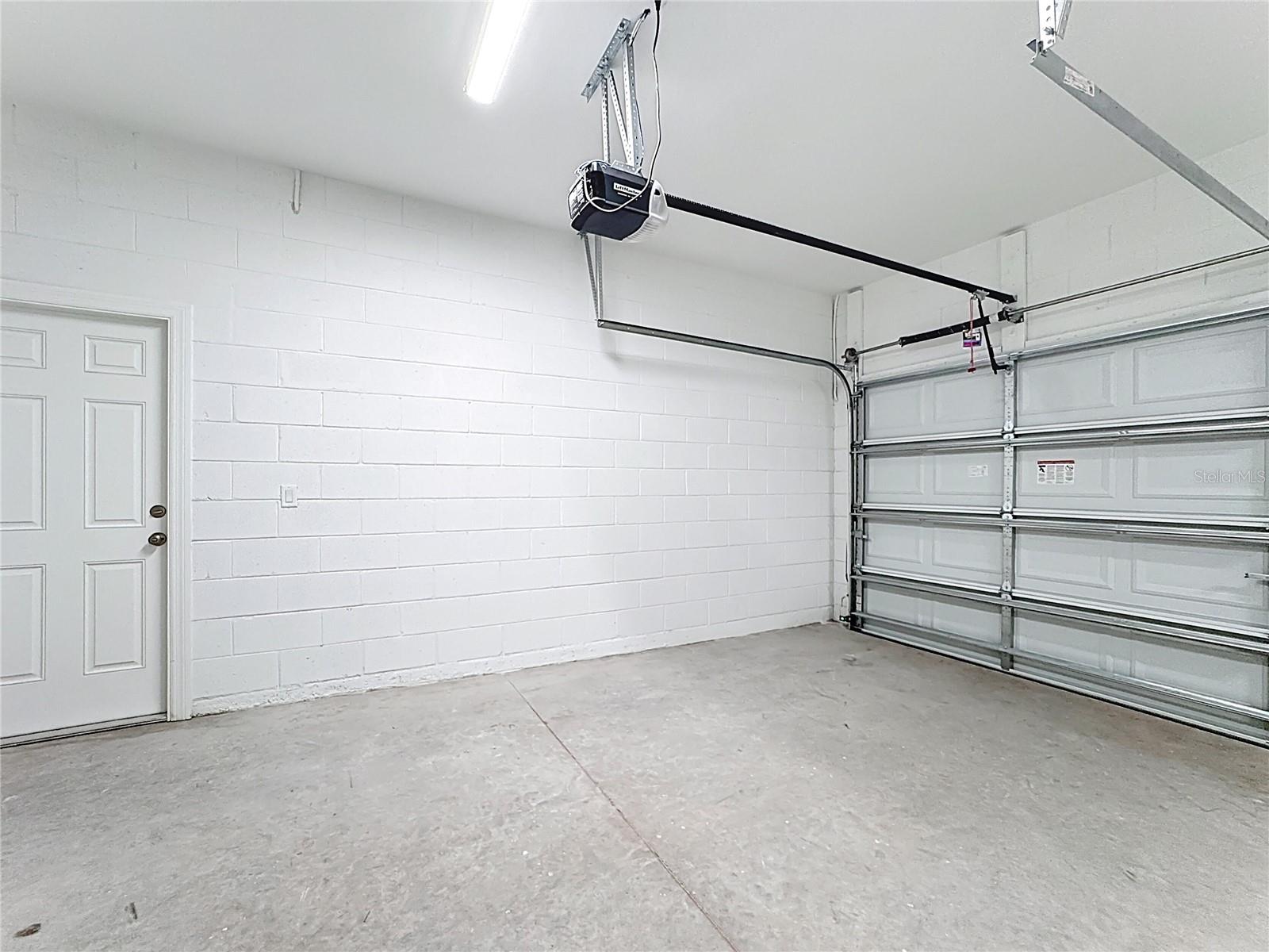 Image 51 of 55 For 18708 Reynolds Parkway