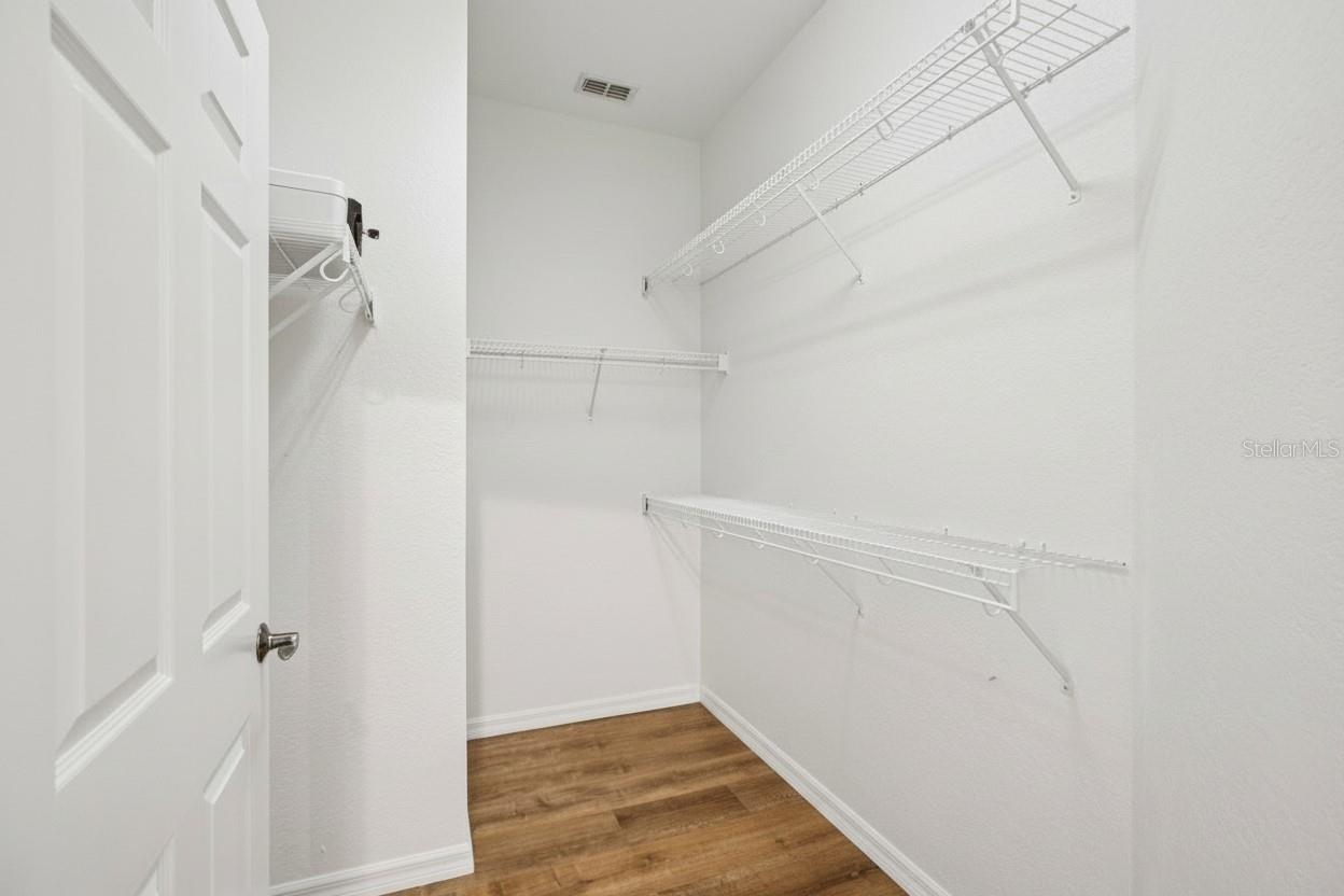 Image 11 of 39 For 13722 Beauregard Place