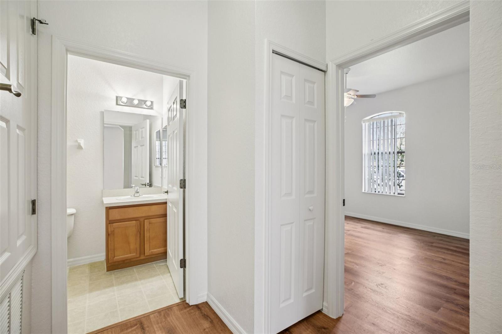 Image 14 of 39 For 13722 Beauregard Place