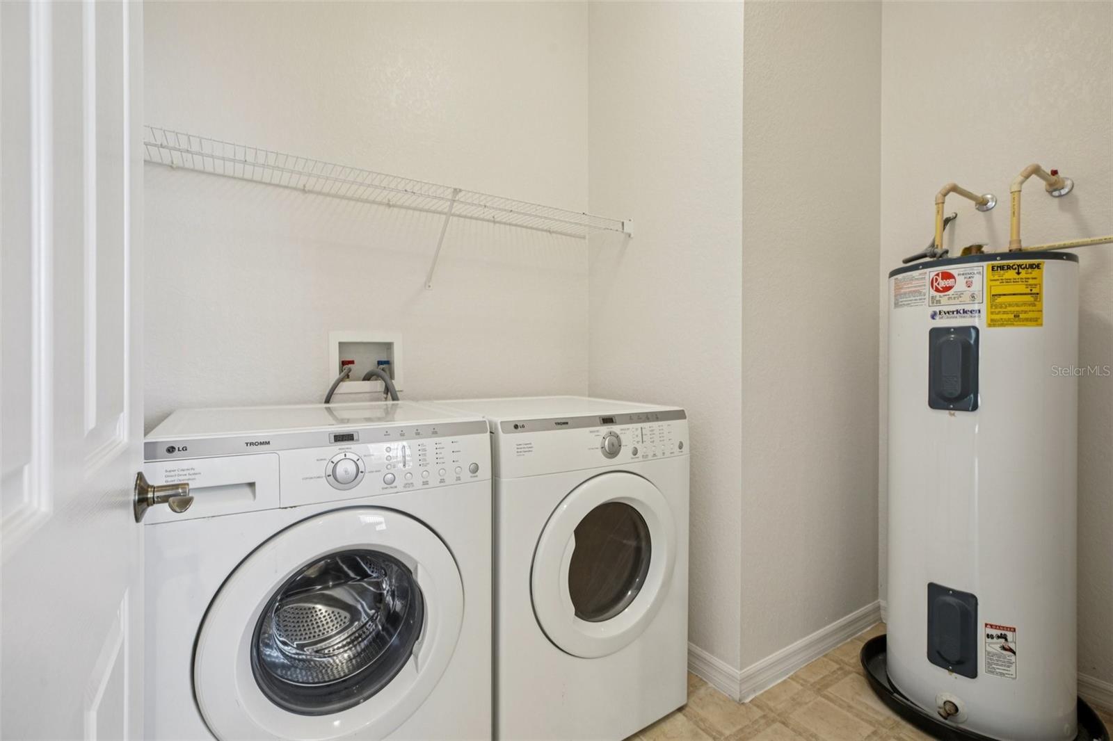 Image 16 of 39 For 13722 Beauregard Place