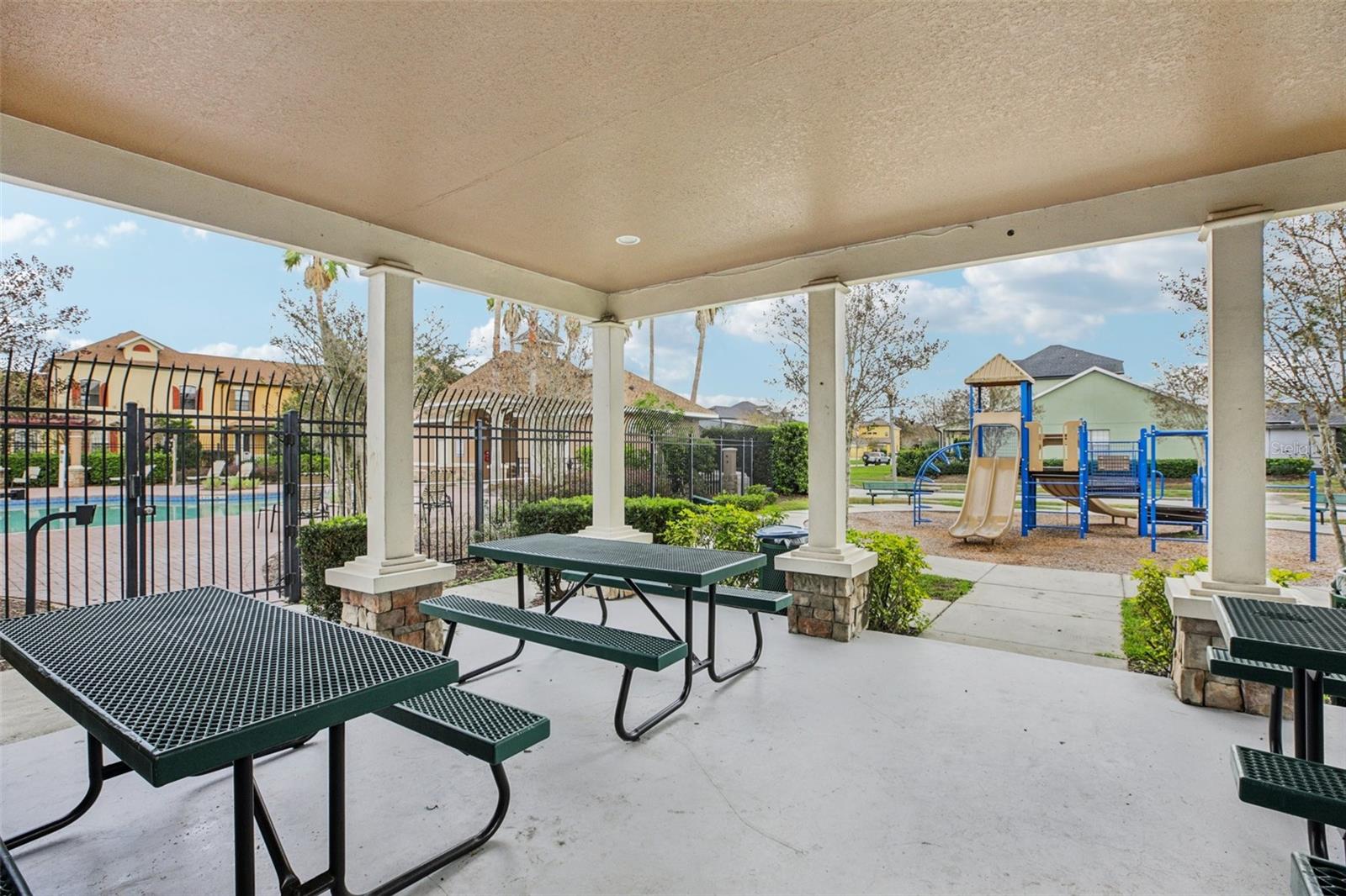 Image 28 of 39 For 13722 Beauregard Place