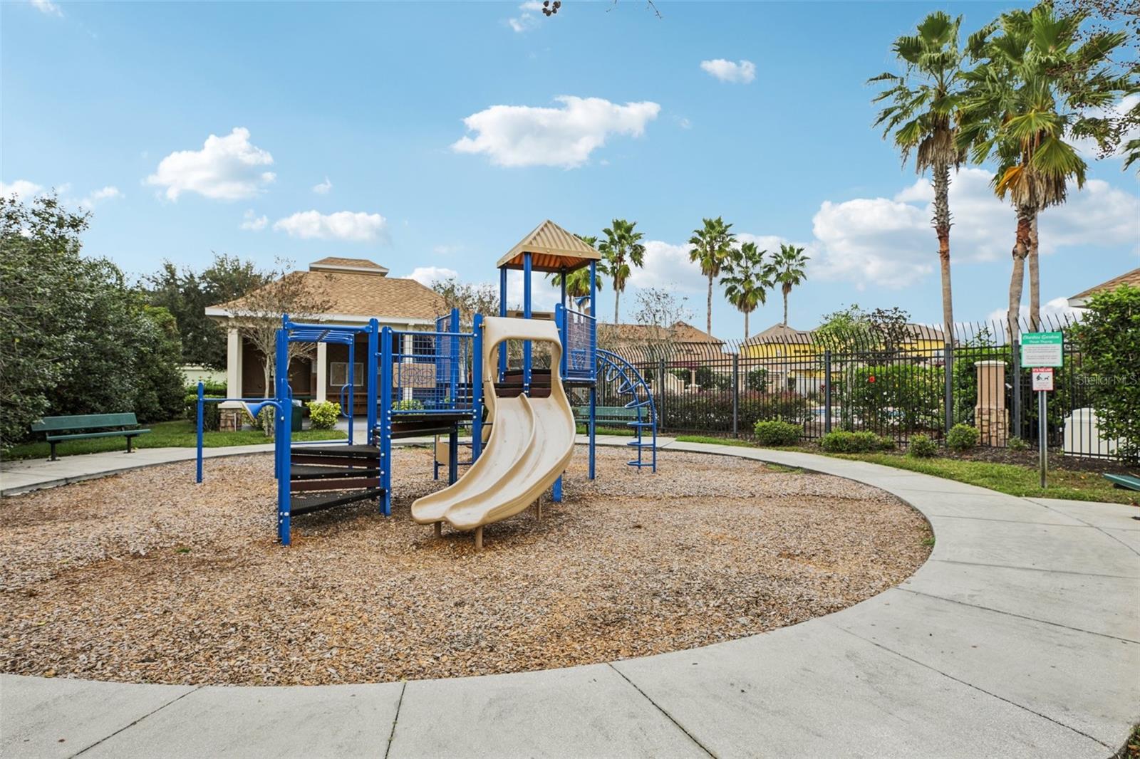 Image 29 of 39 For 13722 Beauregard Place