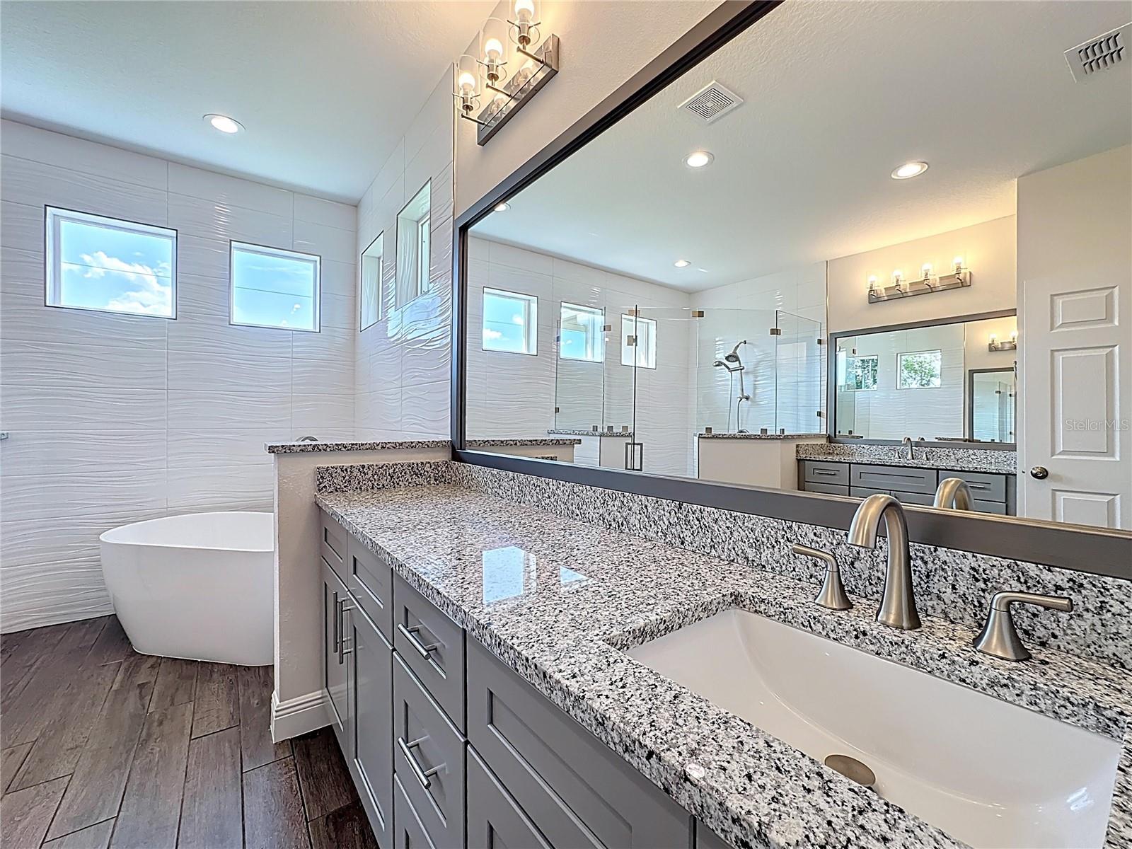 Image 22 of 71 For 3110 Carnegie Avenue