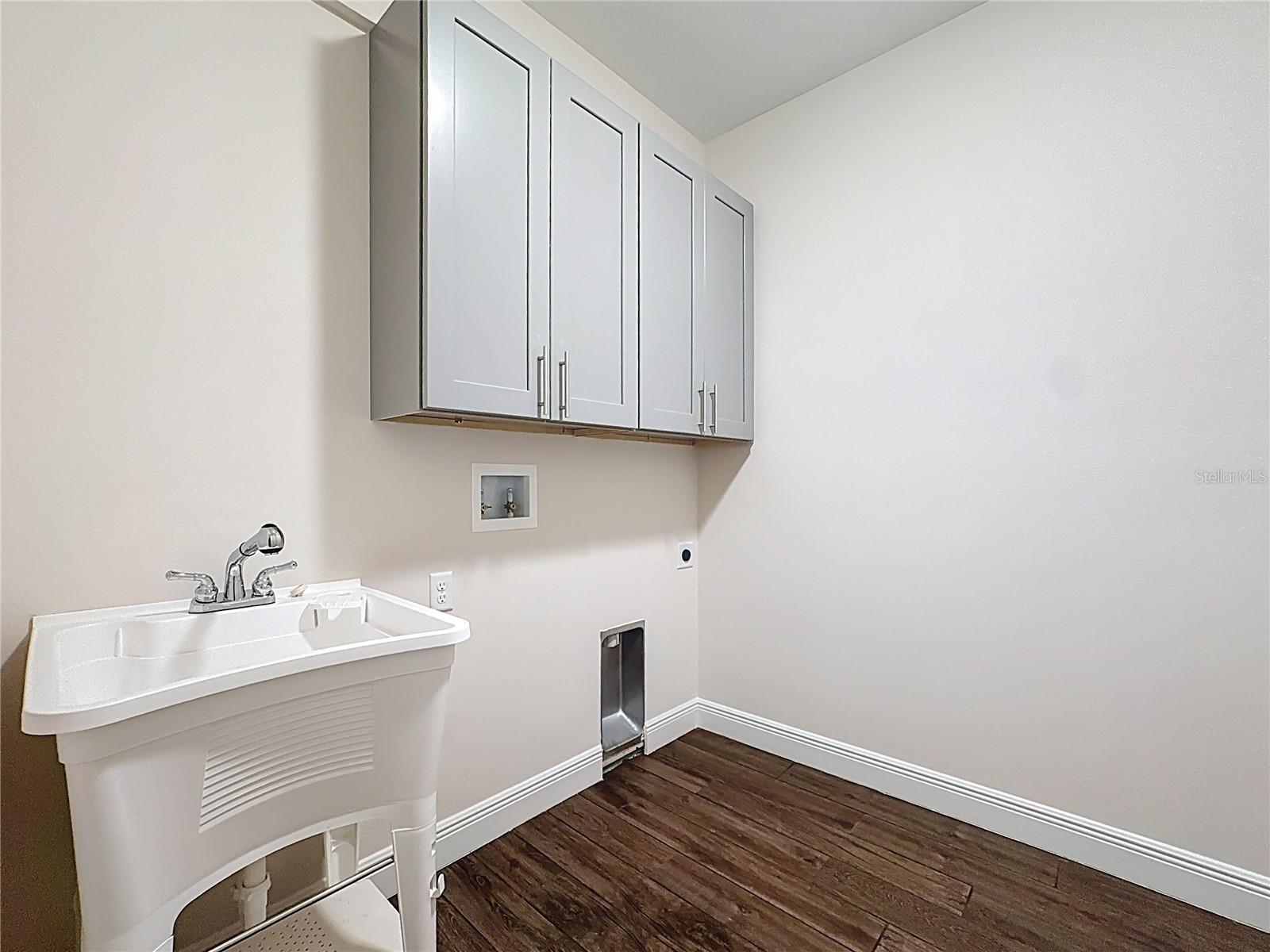 Image 55 of 71 For 3110 Carnegie Avenue