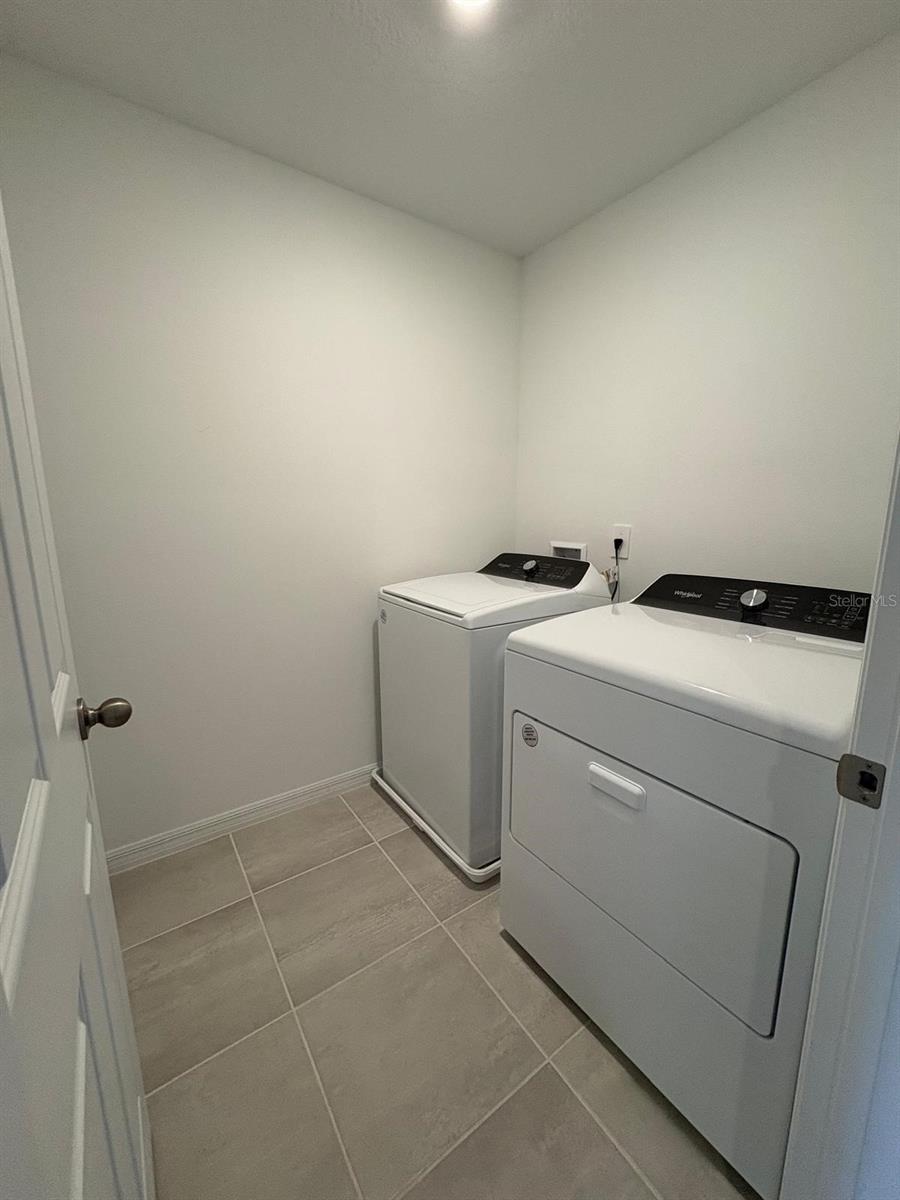 Image 9 of 13 For 16439 Happy Eagle Drive