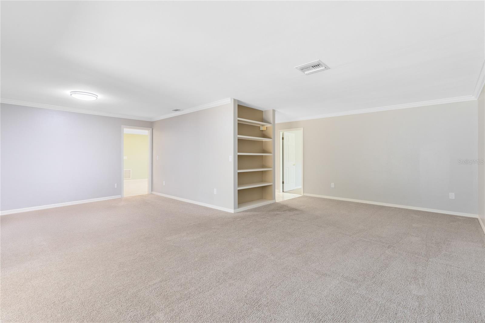 Image 13 of 32 For 2324 Robert Court