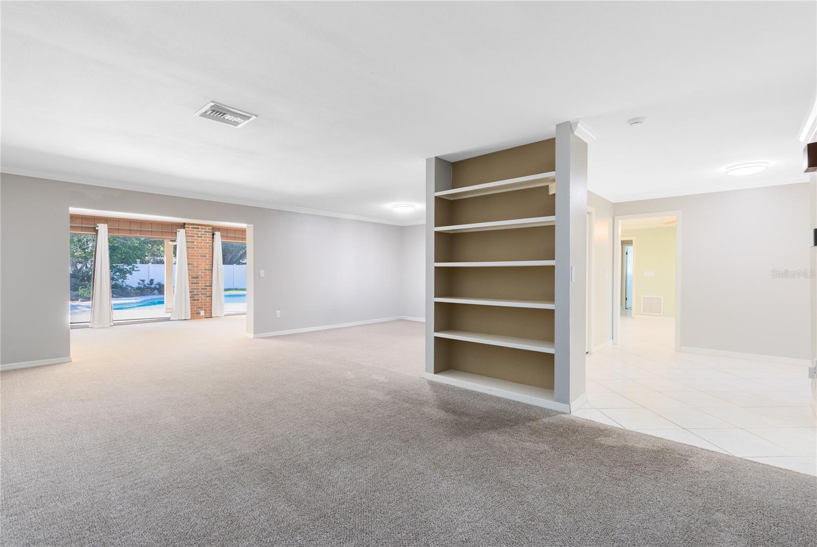 Image 14 of 32 For 2324 Robert Court