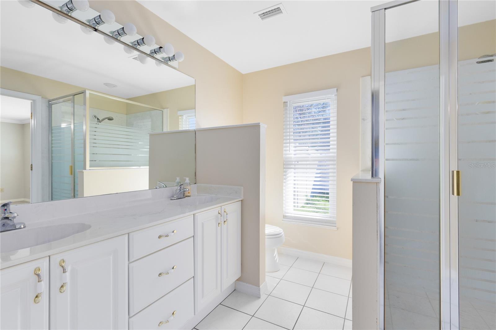 Image 16 of 32 For 2324 Robert Court