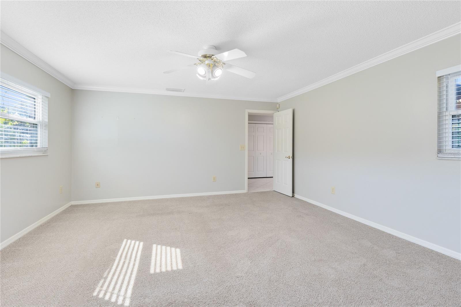 Image 17 of 32 For 2324 Robert Court