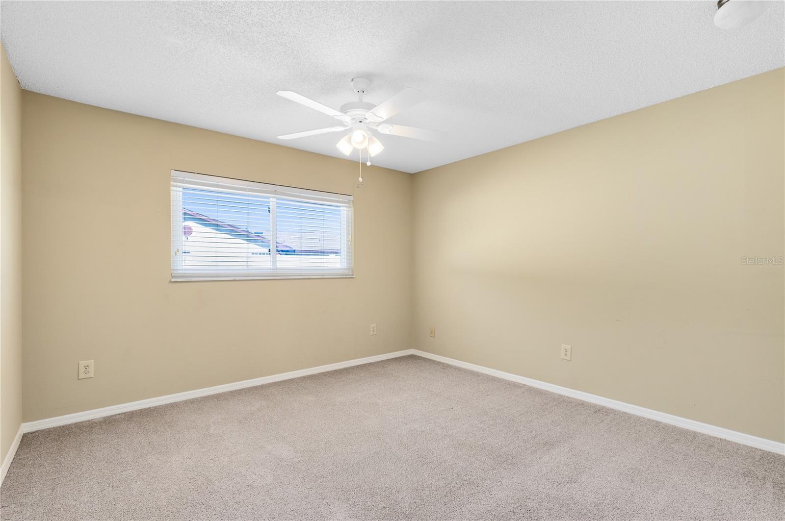 Image 21 of 32 For 2324 Robert Court