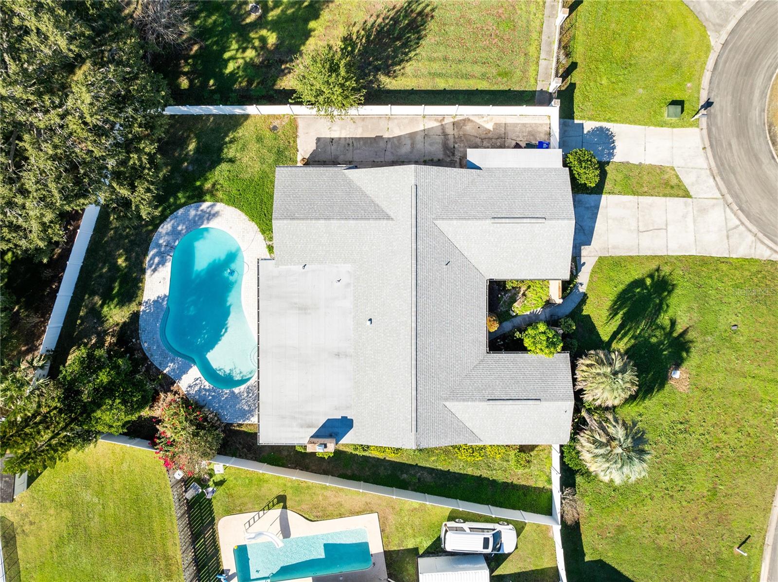 Image 28 of 32 For 2324 Robert Court