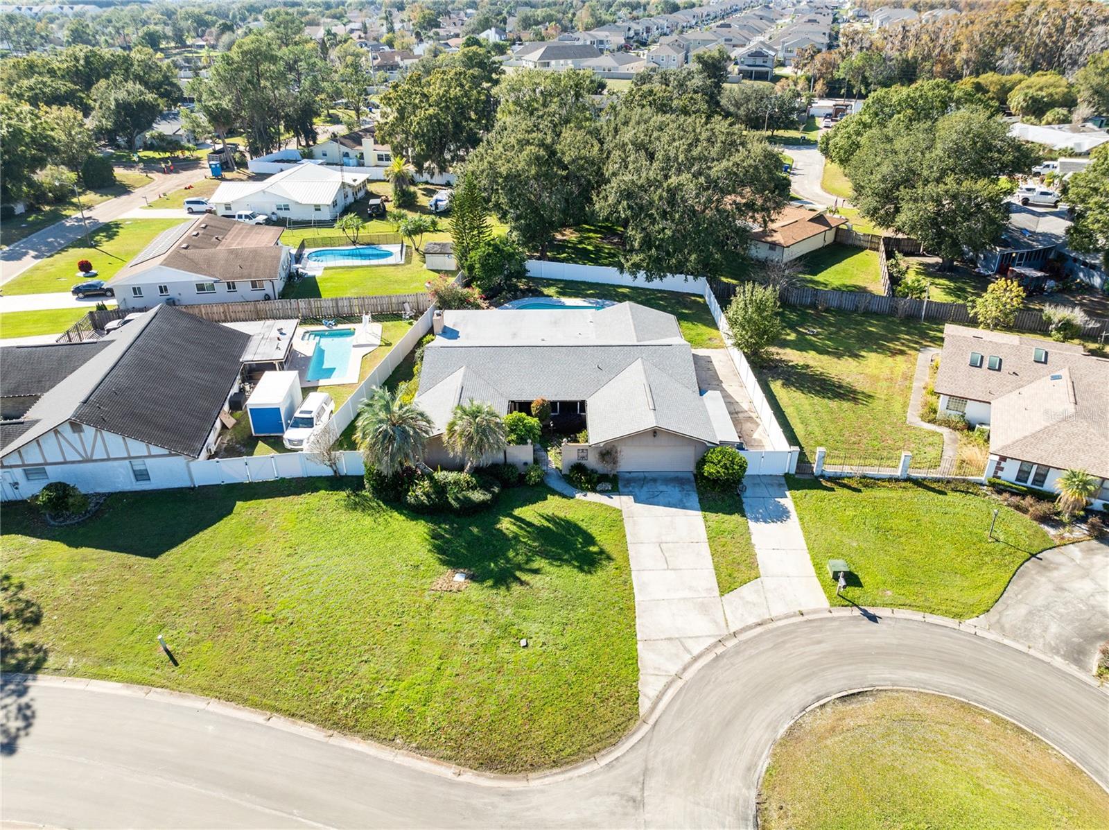 Image 29 of 32 For 2324 Robert Court