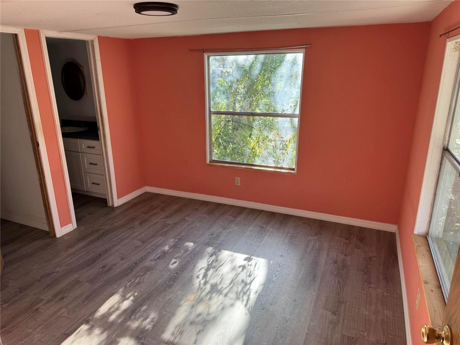 Image 18 of 21 For 13218 Vivian Lane